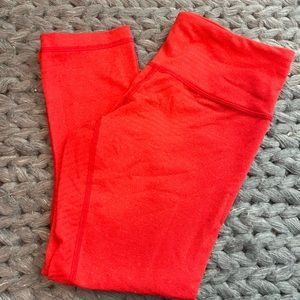 Lululemon size 6 stipe yoga crop pant
